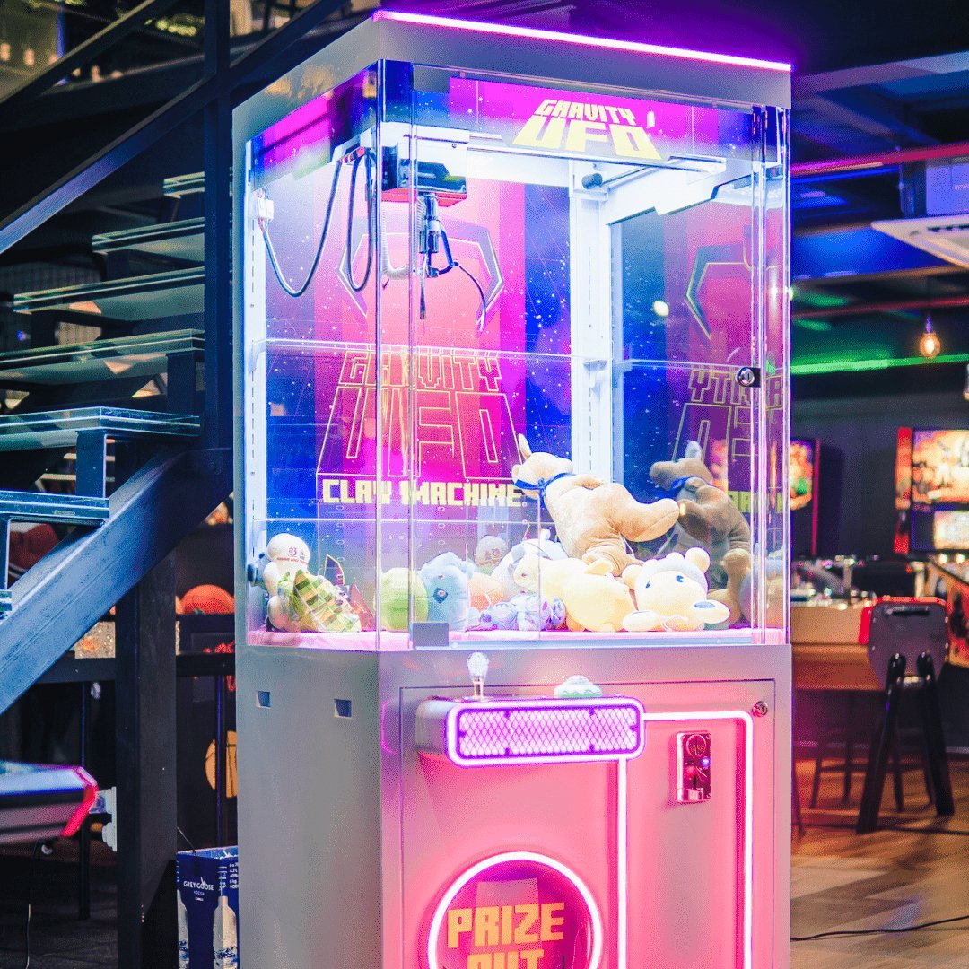 ClawMachine-GravityUFO-01.jpg